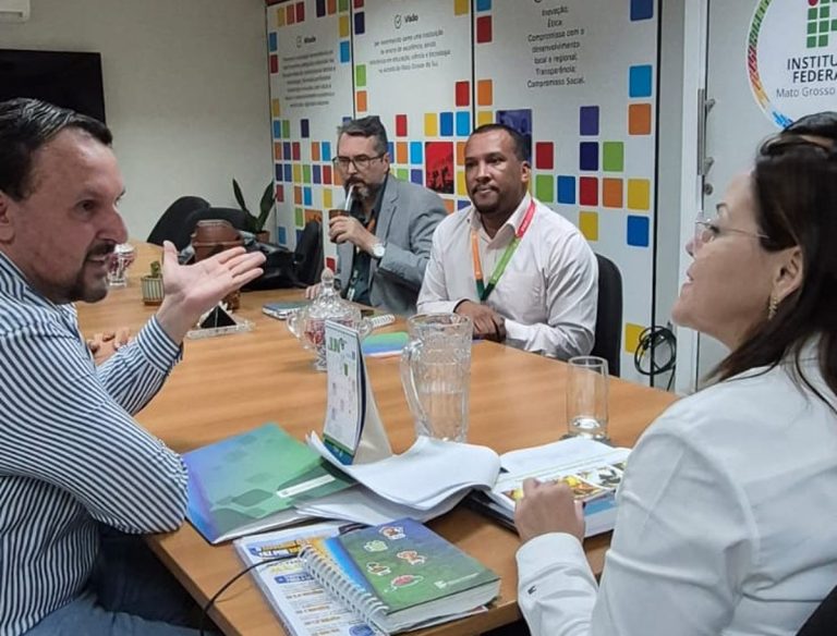 Reunião do Programa Guardiões do Pantanal no Instituto Federal de Mato Grosso com novos parceiros