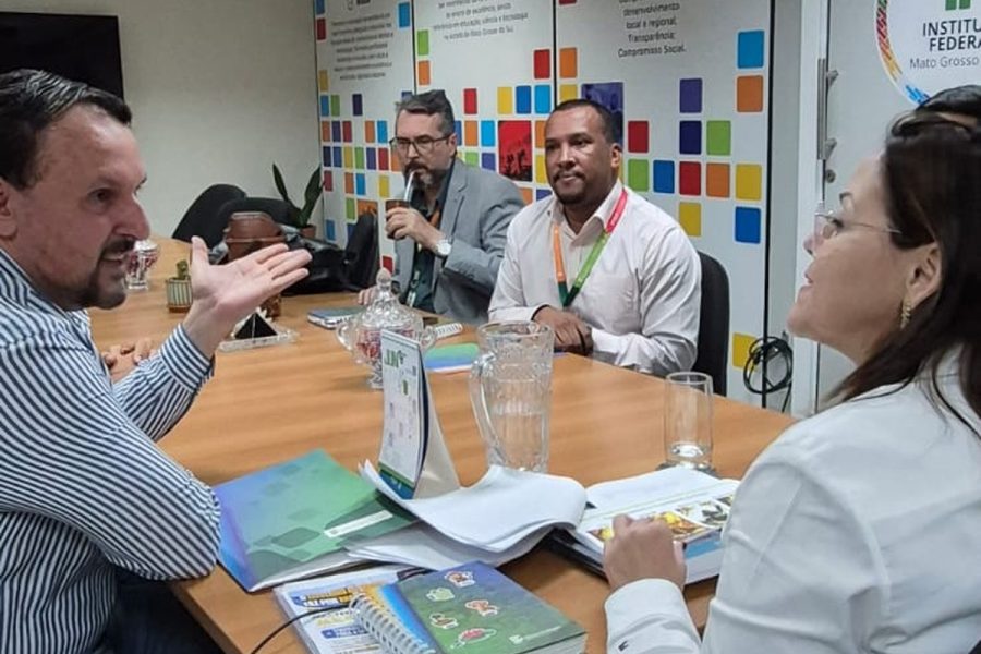 Reunião do Programa Guardiões do Pantanal no Instituto Federal de Mato Grosso com novos parceiros